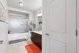225 N Columbus Dr, Chicago, IL 60601 - Photo 21