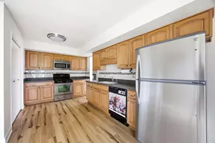 190 S Circle Ave, Bloomingdale, IL 60108 - Photo 11