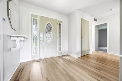 190 S Circle Avenue, Bloomingdale, IL 60108 - Photo 3
