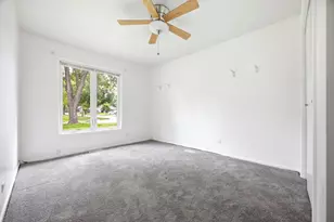 190 S Circle Ave, Bloomingdale, IL 60108 - Photo 19