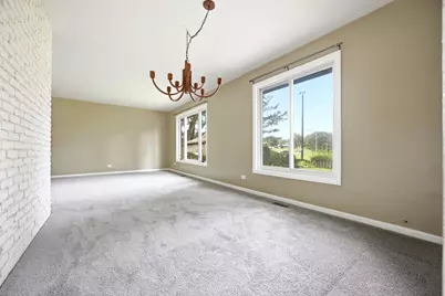 190 S Circle Avenue, Bloomingdale, IL 60108 - Photo 7