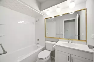 190 S Circle Ave, Bloomingdale, IL 60108 - Photo 17