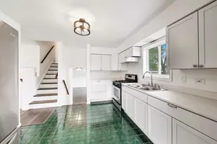 10128 Parke Ave, Oak Lawn, IL 60453 - Photo 11