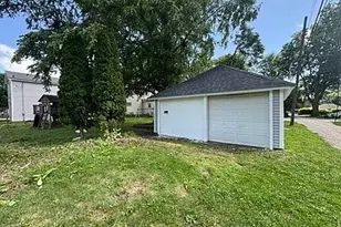 526 N 8th St, Rochelle, IL 61068 - Photo 11