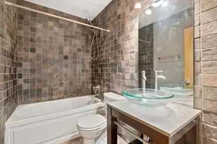4104 N Mozart St, Chicago, IL 60618 - Photo 9
