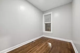 2405 W McLean Ave, Chicago, IL 60647 - Photo 5