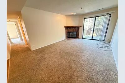 1360 Brook Street #E, Saint Charles, IL 60174 - Photo 3