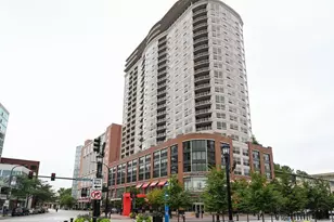 807 Davis St, Evanston, IL 60201 - Photo 1