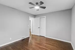 1210-1212 Indian Ave, Aurora, IL 60505 - Photo 9