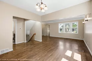 2528 Ridgeland Ave, Berwyn, IL 60402 - Photo 7