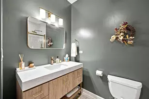 2033 W Division St, Chicago, IL 60622 - Photo 21