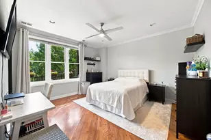 2033 W Division St, Chicago, IL 60622 - Photo 13