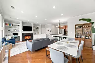 2033 W Division St, Chicago, IL 60622 - Photo 9