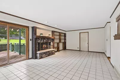 7239 Great Hill Road, Crystal Lake, IL 60012 - Photo 9