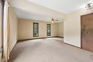 7239 Great Hill Rd, Crystal Lake, IL 60012 - Photo 13