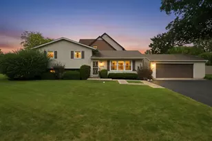 20650 N Florence Ave, Prairie View, IL 60069 - Photo 1