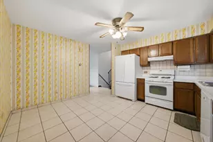 20650 N Florence Ave, Prairie View, IL 60069 - Photo 23