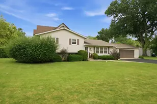 20650 N Florence Ave, Prairie View, IL 60069 - Photo 5