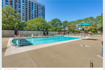 1360 N Sandburg Terrace #1106C, Chicago, IL 60610 - Photo 17