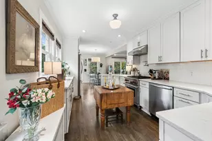 4053 N Lowell Ave, Chicago, IL 60641 - Photo 9