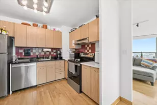 5701 N Sheridan Rd, Chicago, IL 60660 - Photo 9