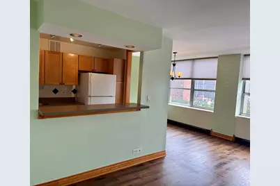 655 W Irving Park Road #1115, Chicago, IL 60613 - Photo 7