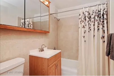 655 W Irving Park Road #1115, Chicago, IL 60613 - Photo 13