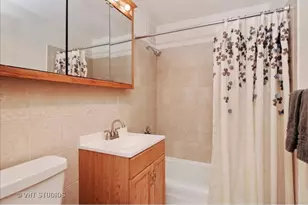 655 W Irving Park Rd, Chicago, IL 60613 - Photo 13