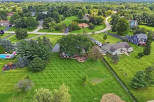 7N660 Cloverfield Cir, Saint Charles, IL 60175 - Photo 7