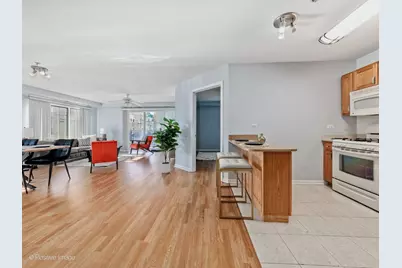 8000 Kilpatrick Avenue #2F, Skokie, IL 60076 - Photo 3