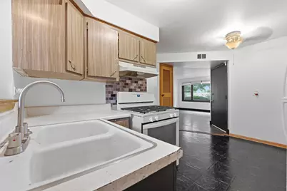 3180 W Meadow Lane Drive #43, Merrionette Park, IL 60803 - Photo 5