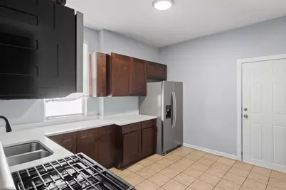 845 N Avers Avenue, Chicago, IL 60651 - Photo 3