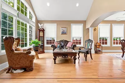 2281 Elmira Avenue, Des Plaines, IL 60018 - Photo 3