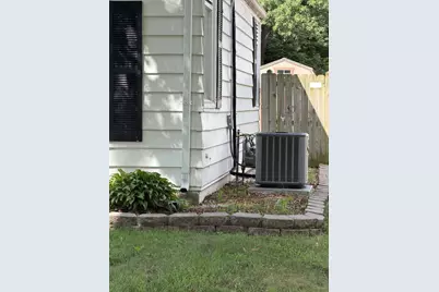 1910 Carney Avenue, Rockford, IL 61103 - Photo 17
