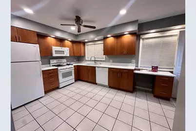 1702 W Oakton Street, Arlington Heights, IL 60004 - Photo 3