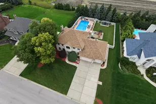 16015 Ridgewood Dr, Homer Glen, IL 60491 - Photo 3