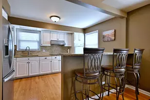 482 E Park Ave, Elmhurst, IL 60126 - Photo 7
