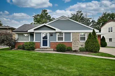 482 E Park Avenue, Elmhurst, IL 60126 - Photo 1