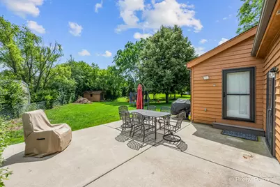 2116 N Pebble Drive, McHenry, IL 60051 - Photo 29