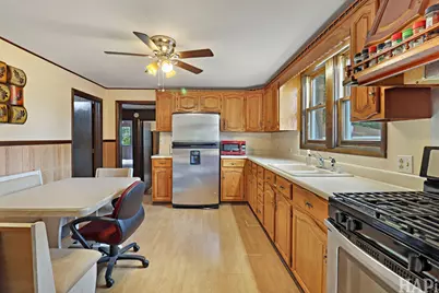 517 Linden Drive, Round Lake, IL 60073 - Photo 5