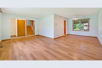 3900 W 155th Street, Markham, IL 60428 - Photo 3