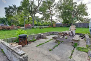 6 S Monterey Ave, Villa Park, IL 60181 - Photo 13