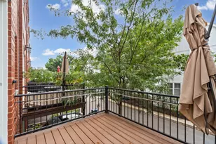 1835 W Oakdale Ave, Chicago, IL 60657 - Photo 9