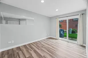 1835 W Oakdale Ave, Chicago, IL 60657 - Photo 19