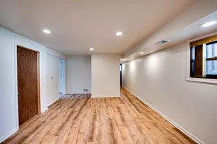 1015 Wilson Ave, Wheaton, IL 60189 - Photo 13