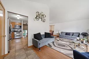 6237 S Tripp Ave, Chicago, IL 60629 - Photo 9
