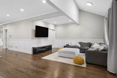 6028 N Newburg Avenue, Chicago, IL 60631 - Photo 3