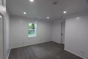 103 Atwood Ave, Rockford, IL 61102 - Photo 15