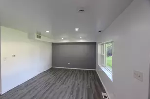 103 Atwood Ave, Rockford, IL 61102 - Photo 17