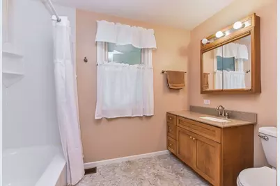 535 Illini Drive, Carol Stream, IL 60188 - Photo 9